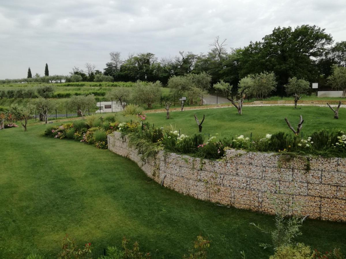 Agriturismo La Rondinella Лацизе Экстерьер фото