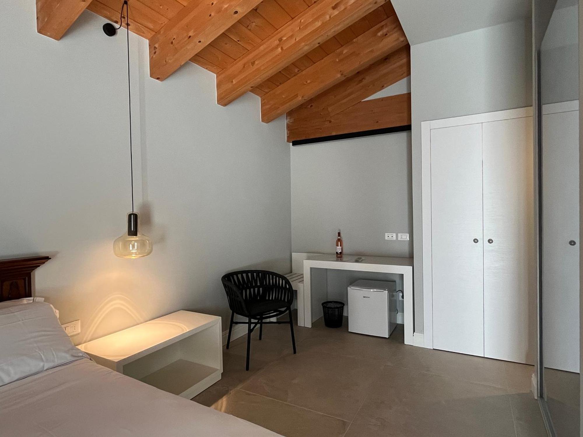 Agriturismo La Rondinella Лацизе Экстерьер фото